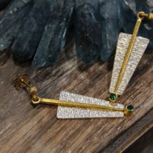 Γεωμετρικά Σκουλαρίκια με πράσινο ζιργκόν