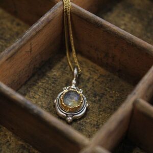 Semeli pendant in Sterling silver with Gold plated parts