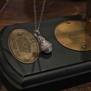 Santorini pendant in Sterling Silver with Pearl