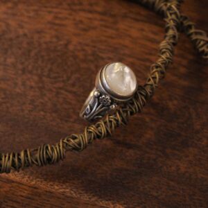 Silver Ring with Mother of Pearls