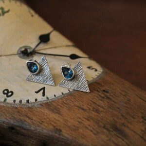 Ασημένια Σκουλαρίκια με Μπλε Ζιργκόν