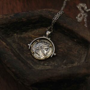 Ασημένιο Μενταγιόν με Νόμισμα Διπλής Όψης και Μπρούντζο