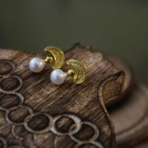 Small Stud Earrings in Gold