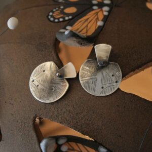 Εγχάρακτα Ασημένια Σκουλαρίκια