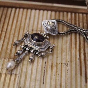 Long Silver Neckalce with Garnet and Freshwater Pearl