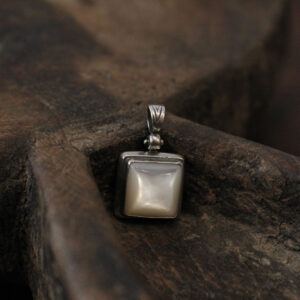 Silver Square Pendant - Mother of Pearl