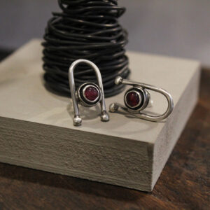 Minimal Earrings with Cornelian Stones