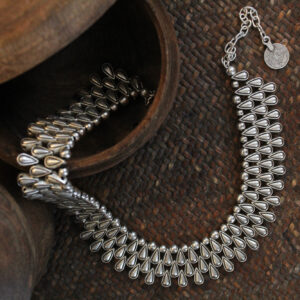 Raindrops Choker Necklace