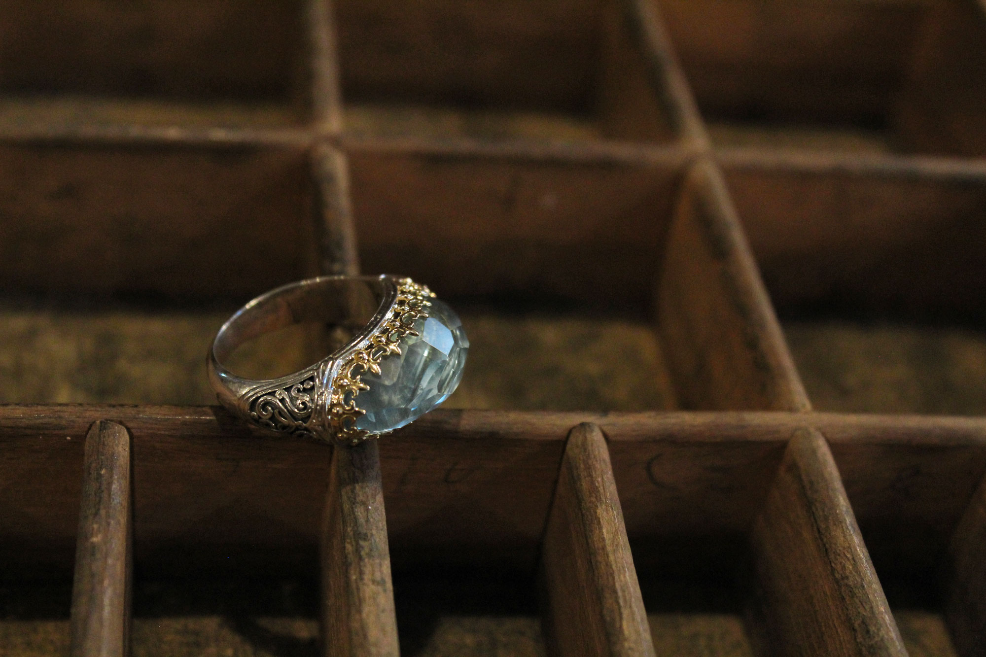 Aegean colors Katheto Ring in 18K Gold and Sterling Silver - Image 4