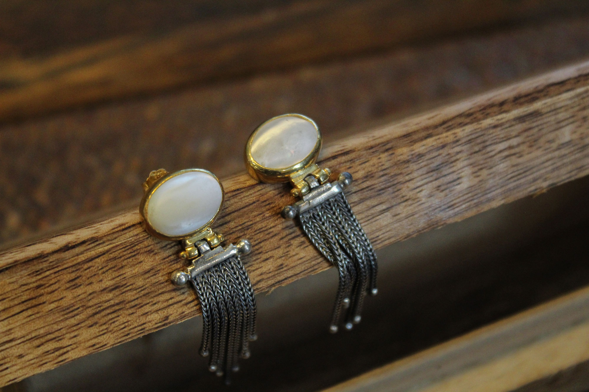 Mother of Pearl Long Earrings - Image 2