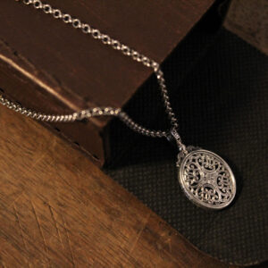 Mediterranean Medium Oval Pendant in Sterling Silver