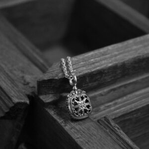 Roxana Pendant in Sterling Silver