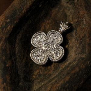 Cross in Sterling Silver with engraved pattern